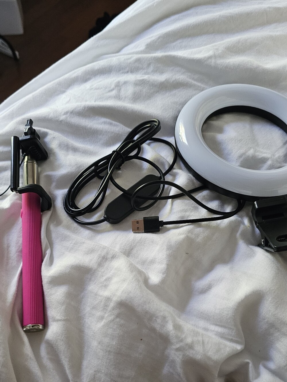 AS IS Ring Light And Selfie Stick